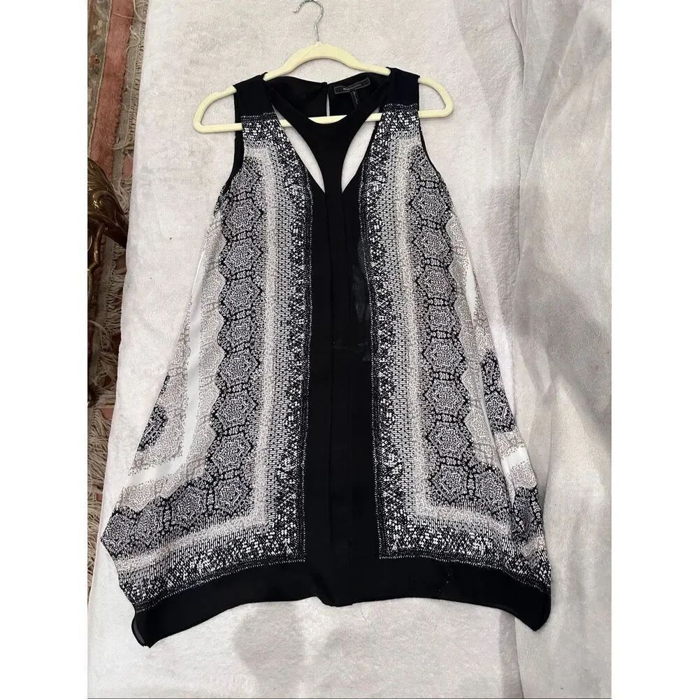 BCBG MAXAZRIAβmini flowy dress/top size XS black and white